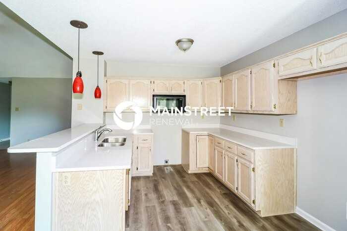 2759 Colonial Towers Dr - Photo 6 of 16