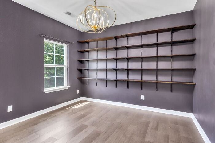 1018 Waterside Dr - Photo 3 of 28