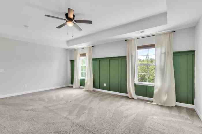 1018 Waterside Dr - Photo 4 of 28