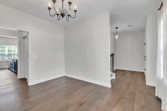 1018 Waterside Dr - Photo 6 of 28