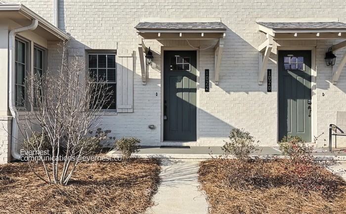 1022 Windsor Dr - Photo 2 of 34