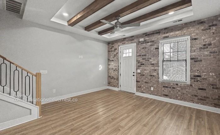 1022 Windsor Dr - Photo 6 of 34