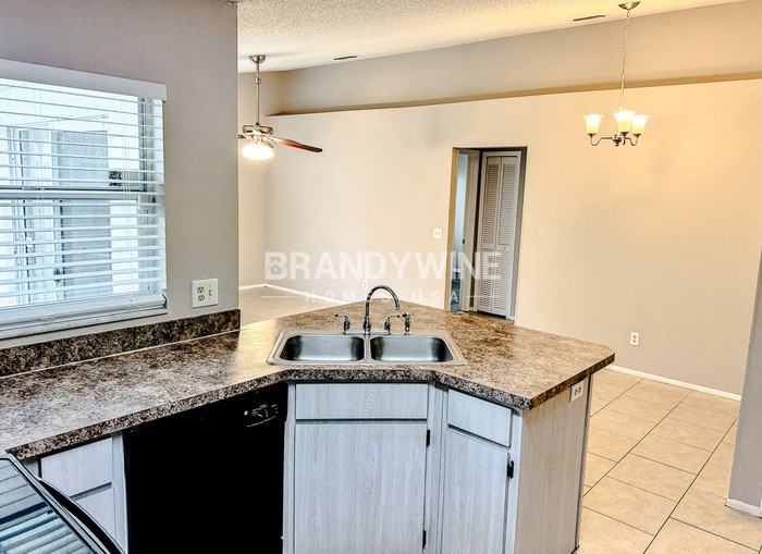 7108 Steffie Ln - Photo 7 of 18