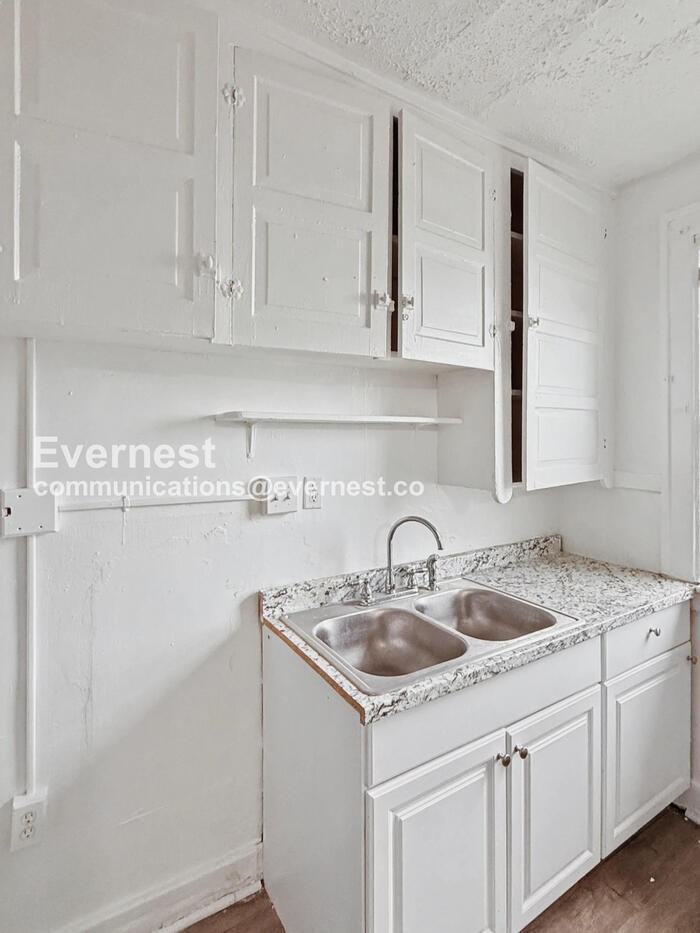 9351 Woodside St #3 - Photo 4 of 21