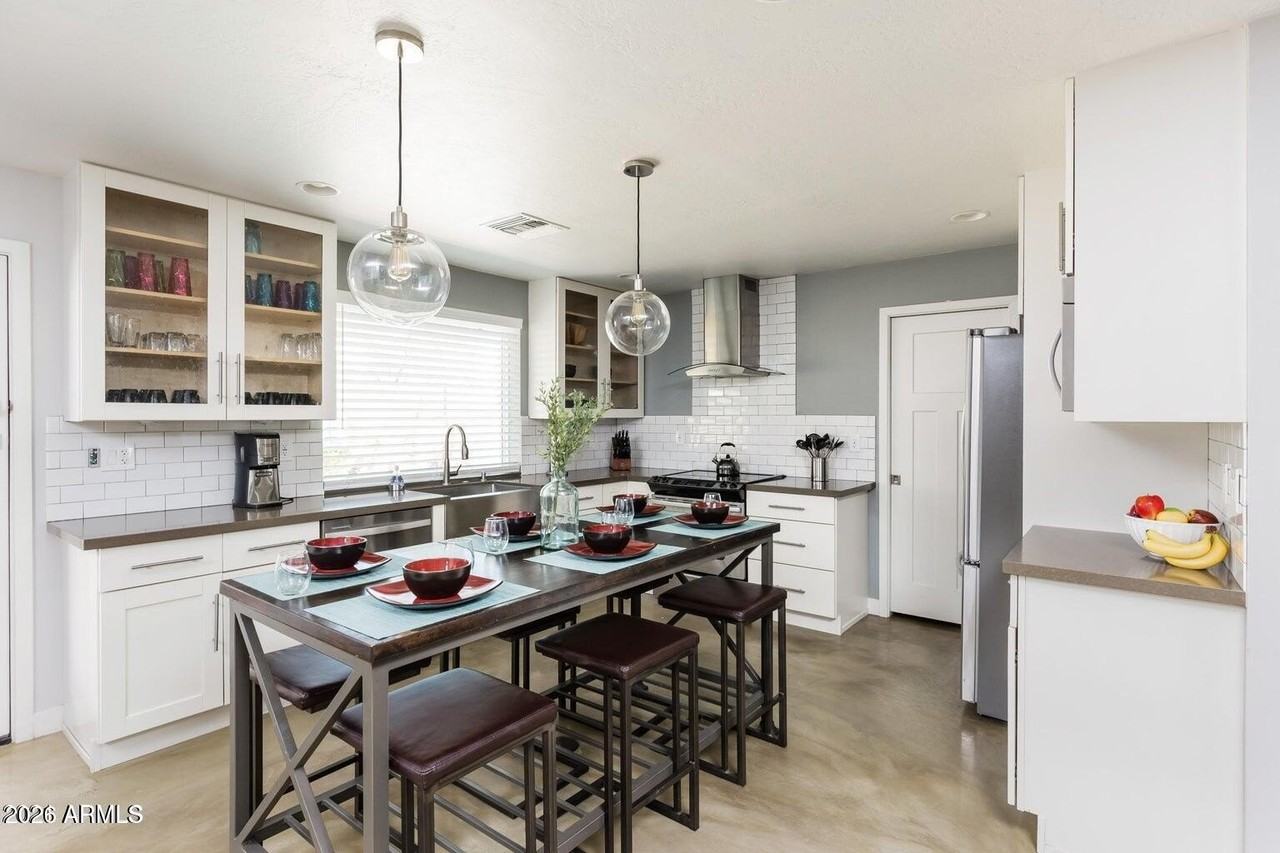 5225 N 83rd Pl - Photo 6 of 24