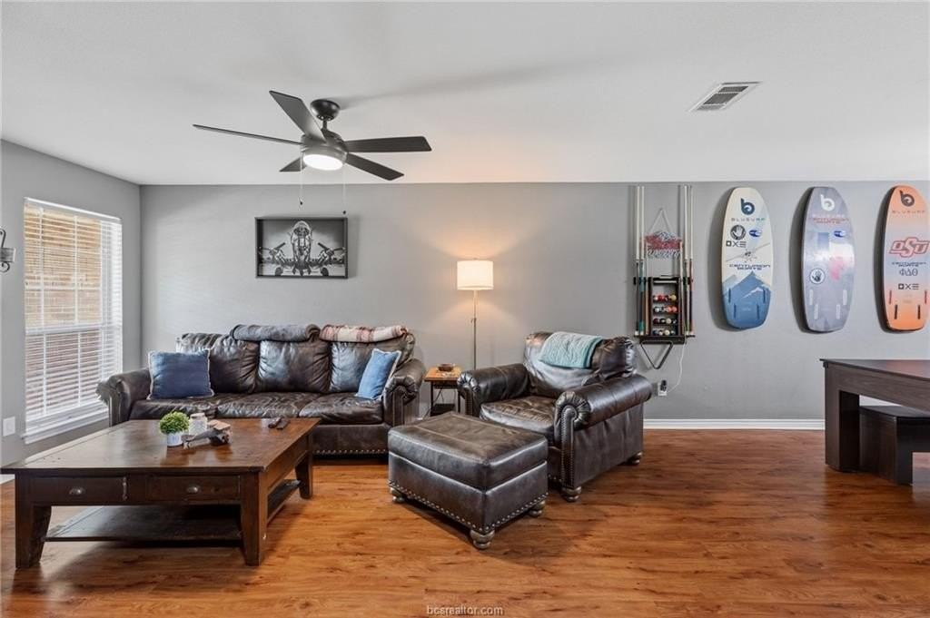 3764 Oldenburg Ln - Photo 2 of 17