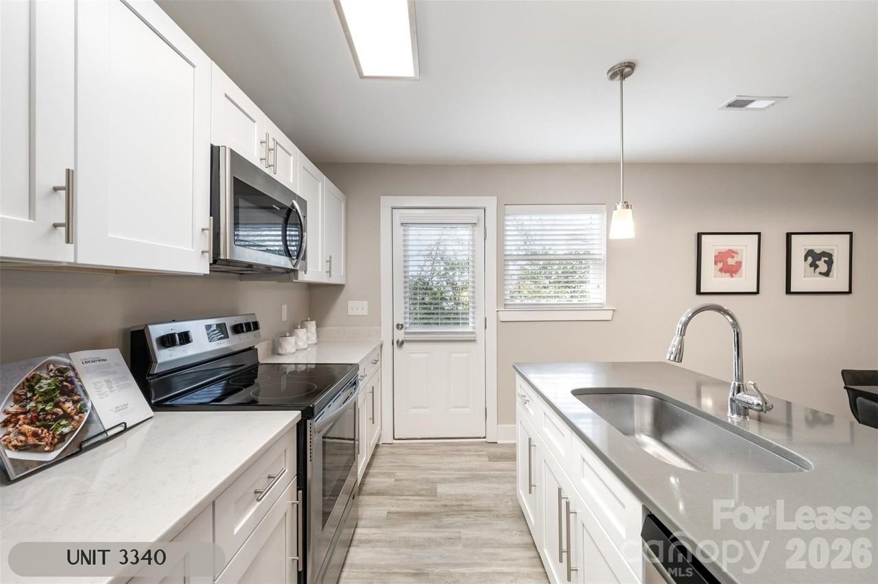 3340 Washburn Ave - Photo 7 of 27