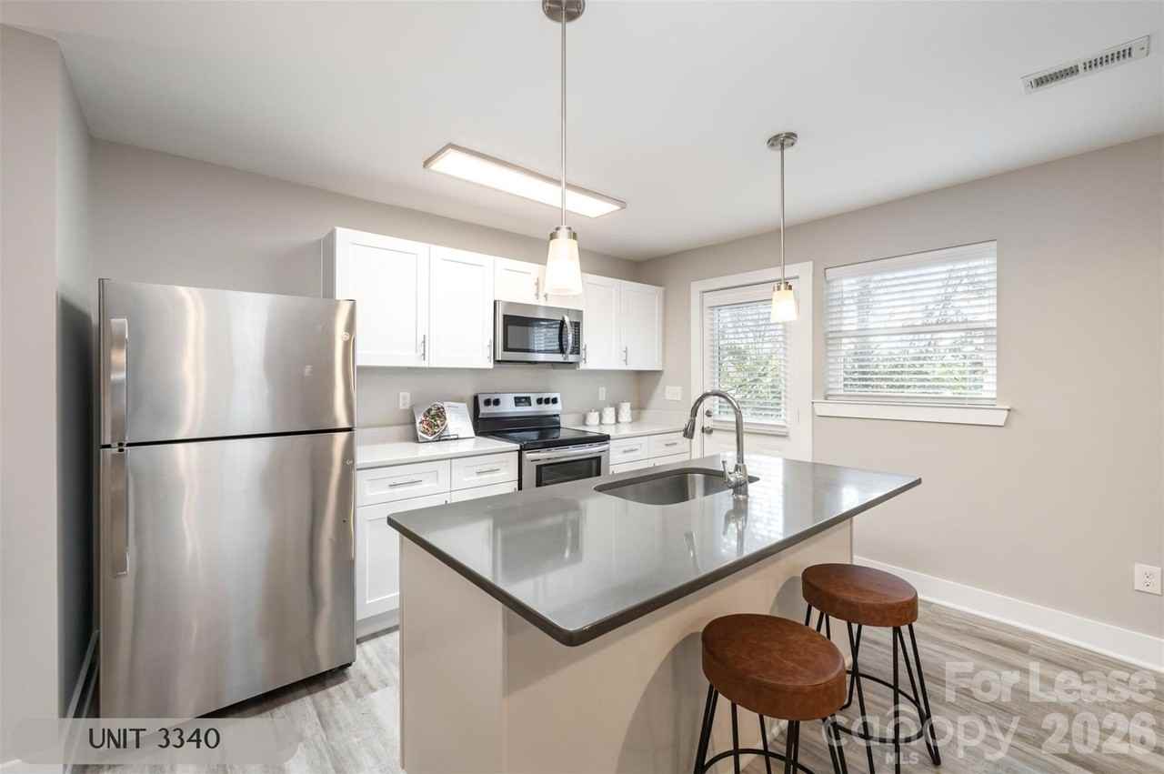 3340 Washburn Ave - Photo 7 of 31