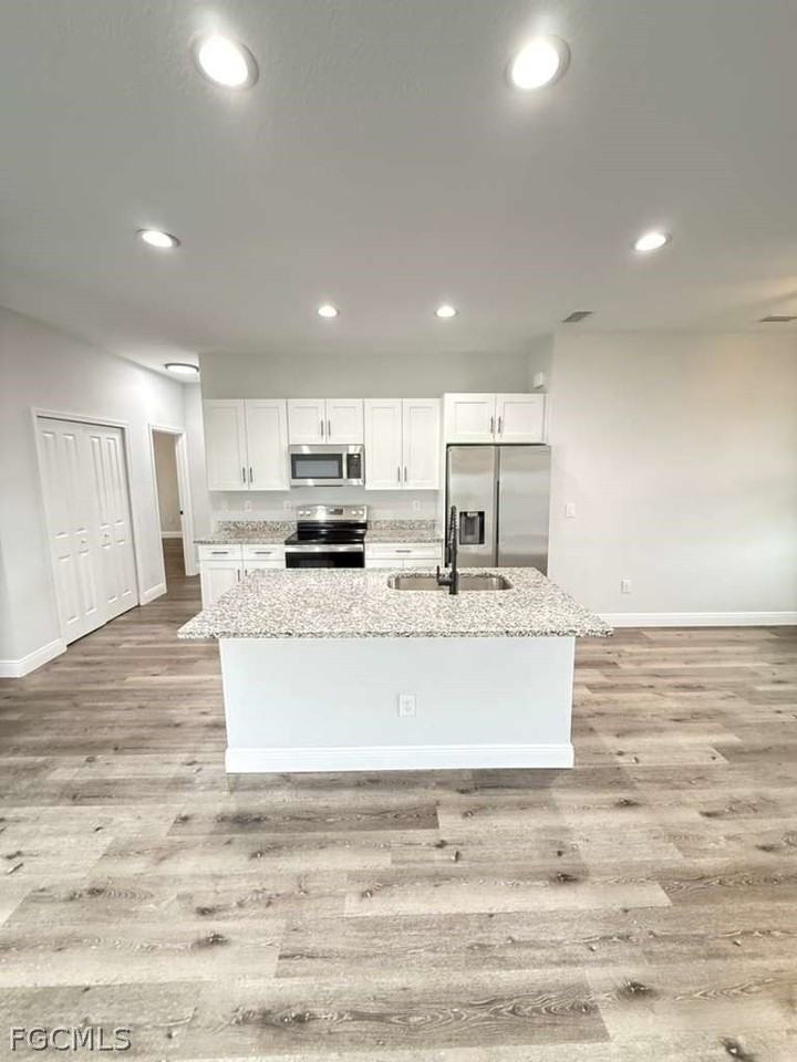 13363 Drysdale Ave - Photo 5 of 17