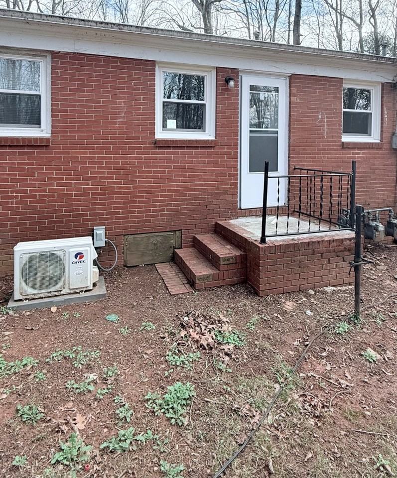 John Chapman - Photo 3 of 4