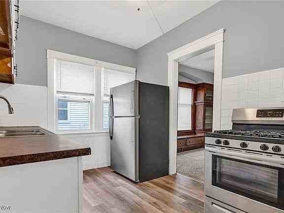 11606 Ohlman Ave - Photo 5 of 5