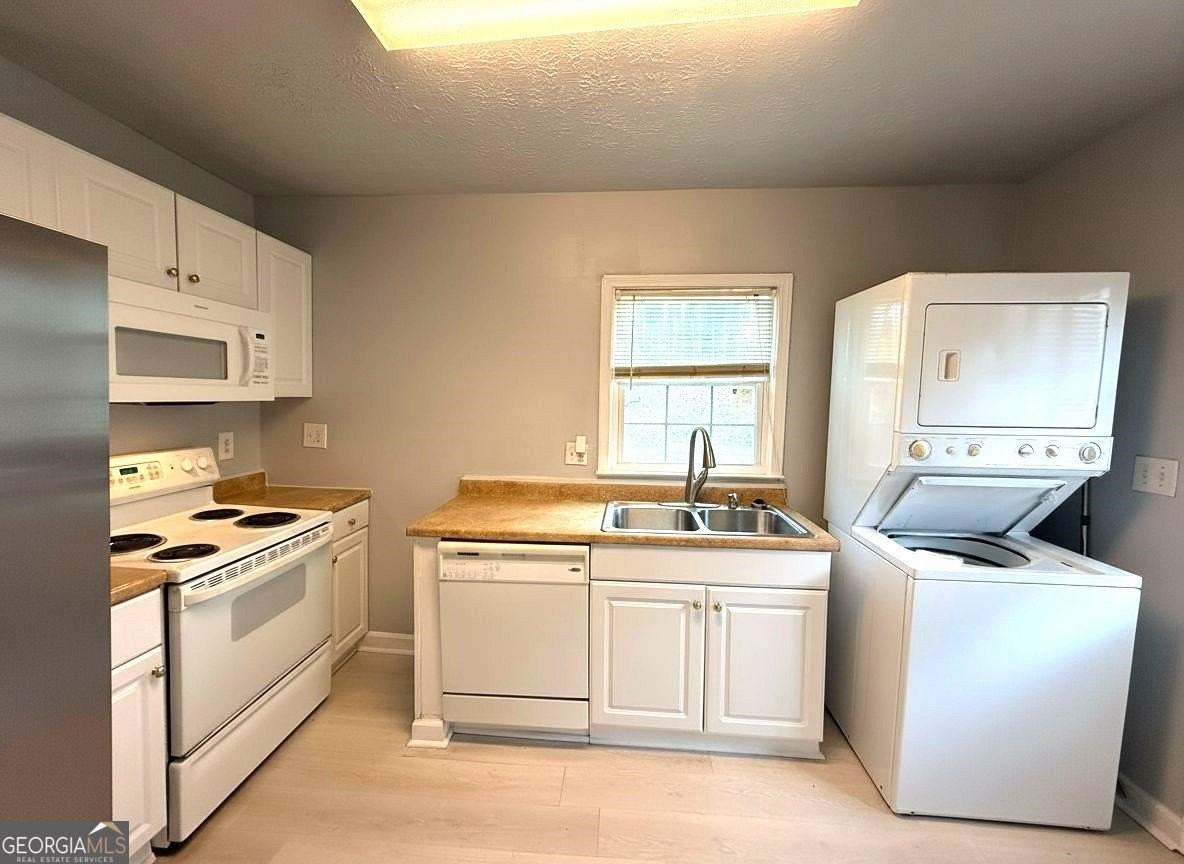 1624 Terry Mill Rd Se - Photo 5 of 13