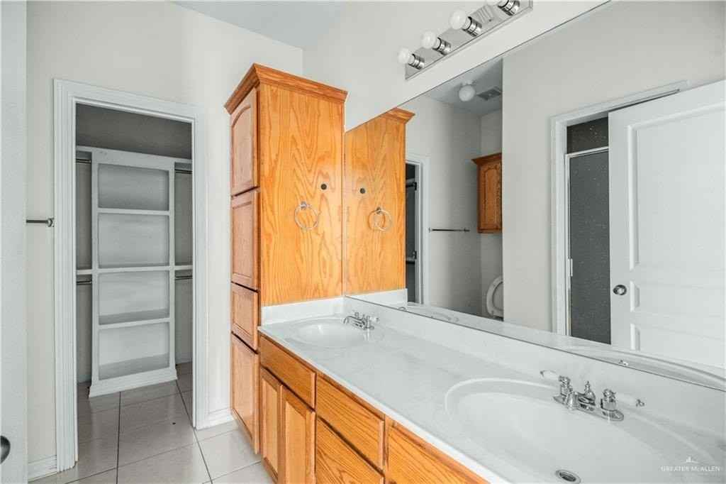 3036 Scotland Dr #2 - Photo 7 of 14