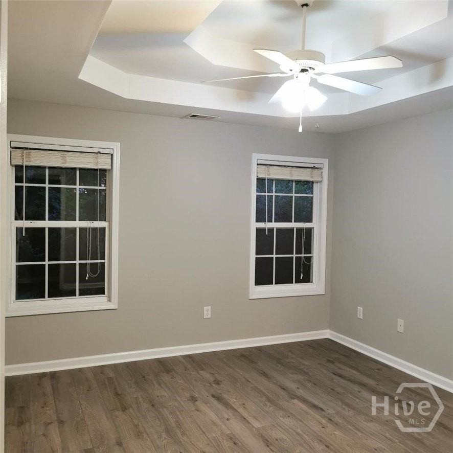 240 Birch Valley Dr - Photo 5 of 8