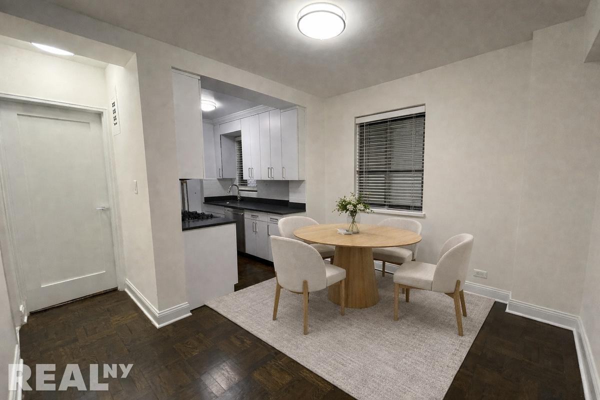 Beekman Pl #5B - Photo 4 of 10