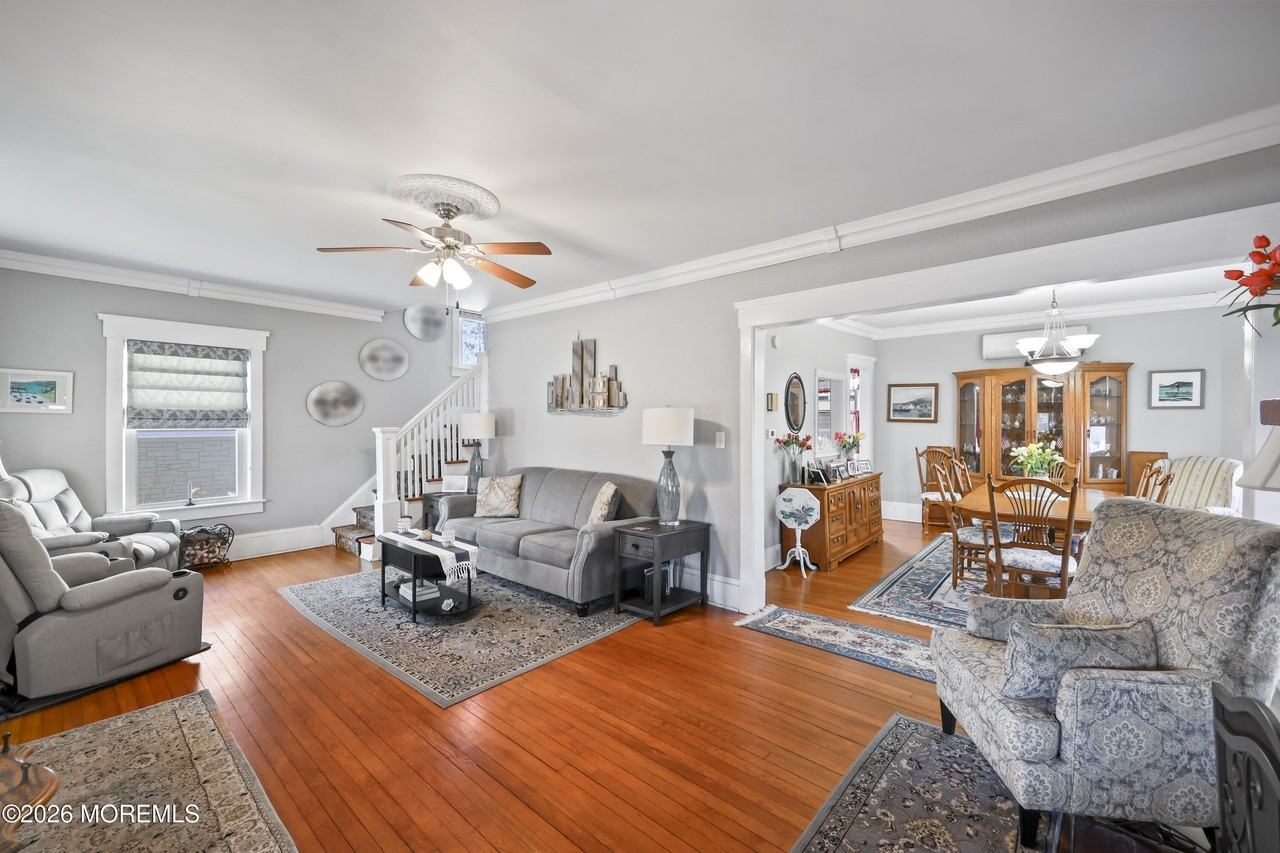 500 Evergreen Ave - Photo 5 of 35