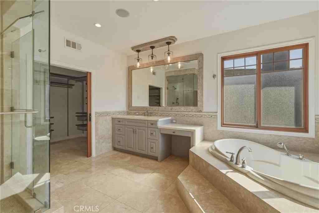 6750 Andover Ln - Photo 2 of 20