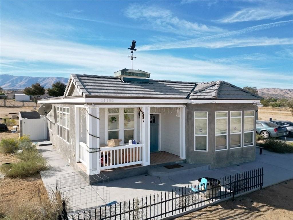 11152 E Avenue V12 - Photo 3 of 13