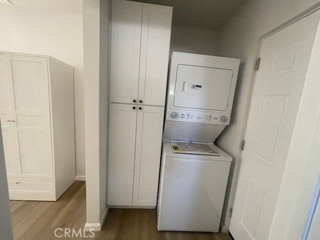 4919 Enfield Ave - Photo 6 of 7