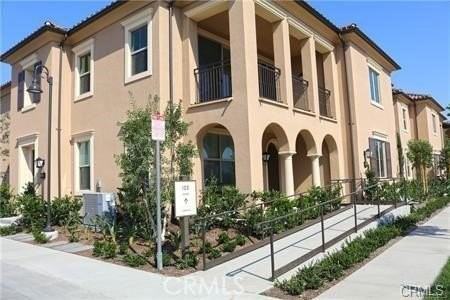 141 Damsel - Photo 2 of 20