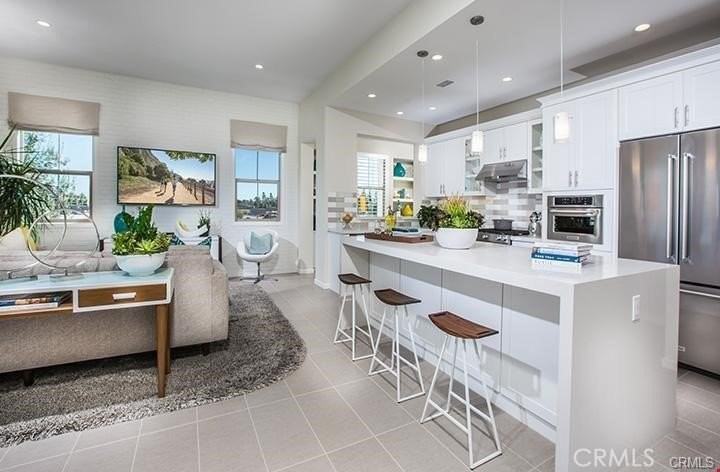 141 Damsel - Photo 4 of 20