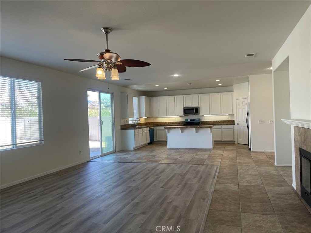 12384 Ganesta Ct - Photo 4 of 19