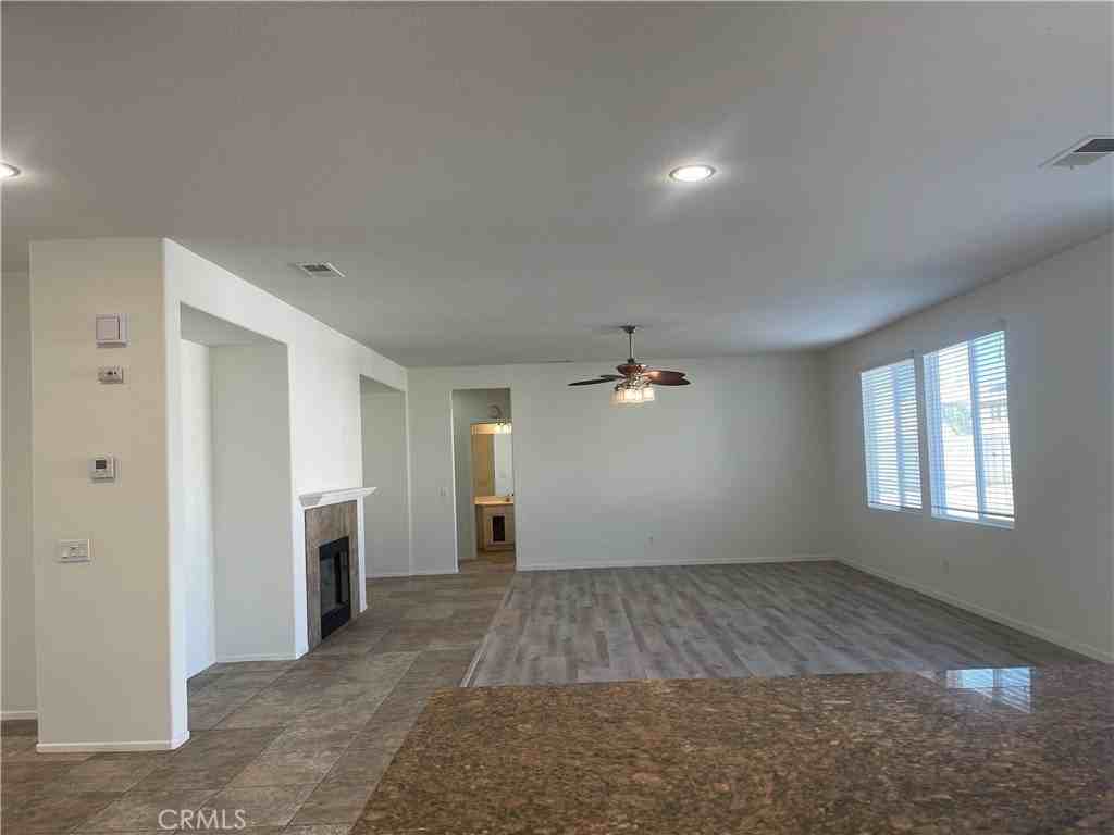 12384 Ganesta Ct - Photo 6 of 19