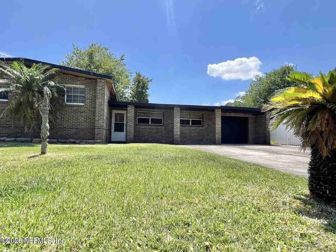 6634 Kinlock Dr - Photo 4 of 37