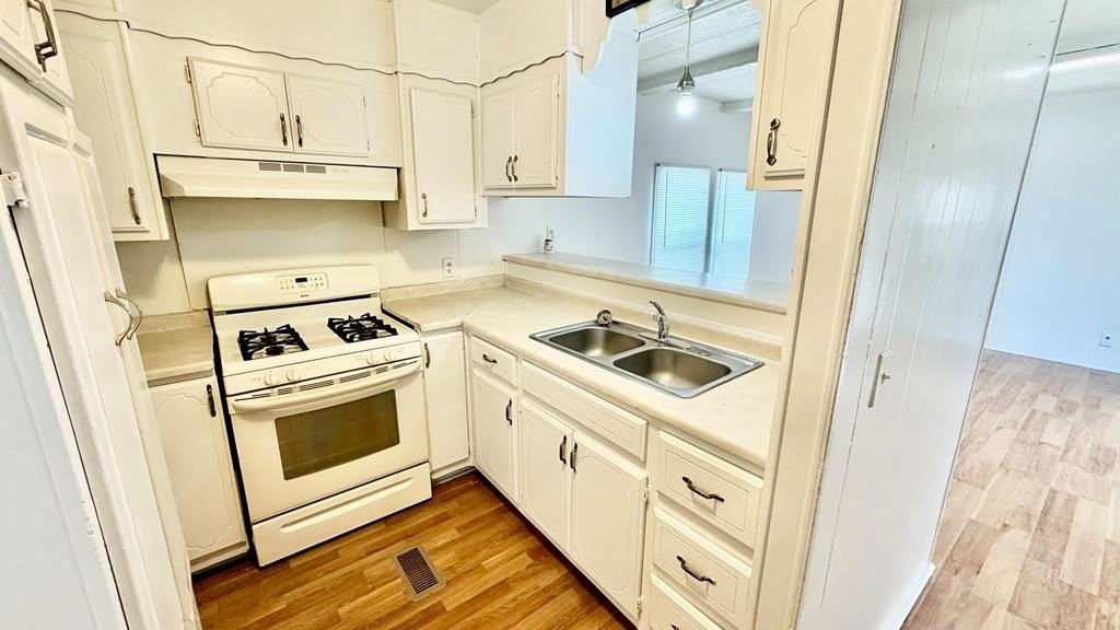 3544 W 15th St Apt A - Photo 4 of 13