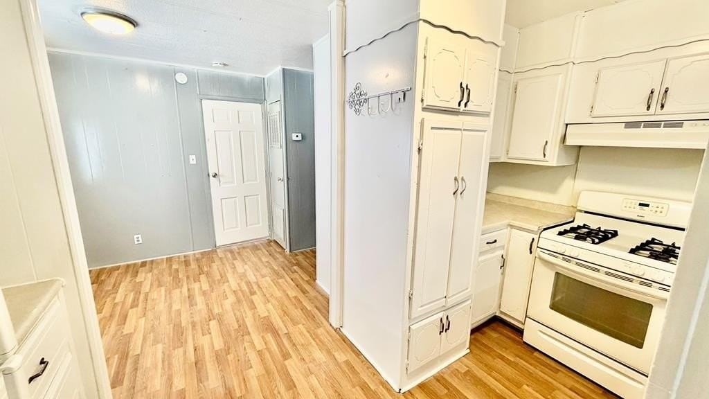 3544 W 15th St Apt A - Photo 5 of 13