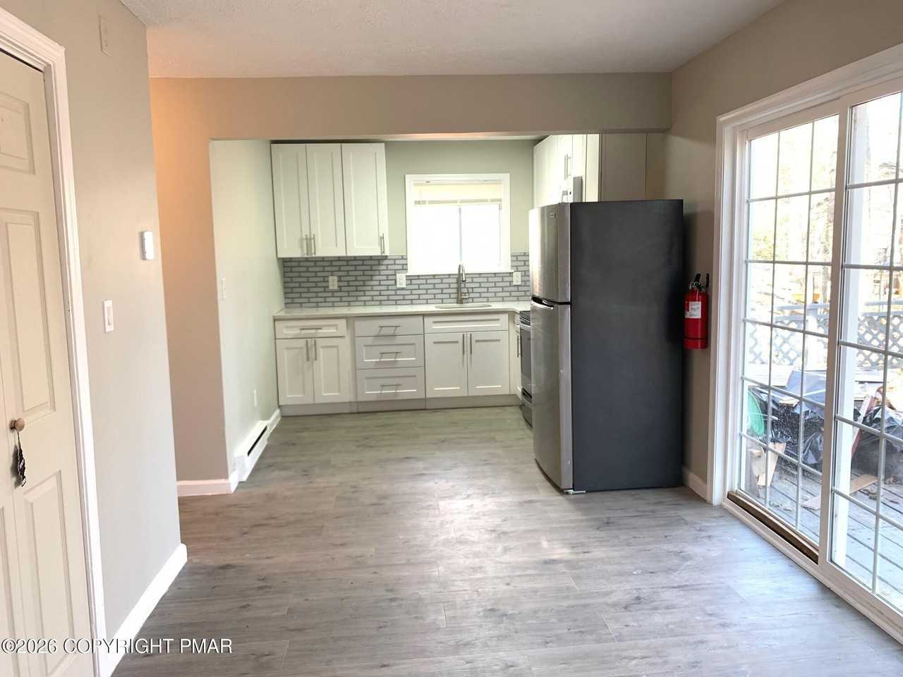 1654 Sunny Side Dr - Photo 6 of 24