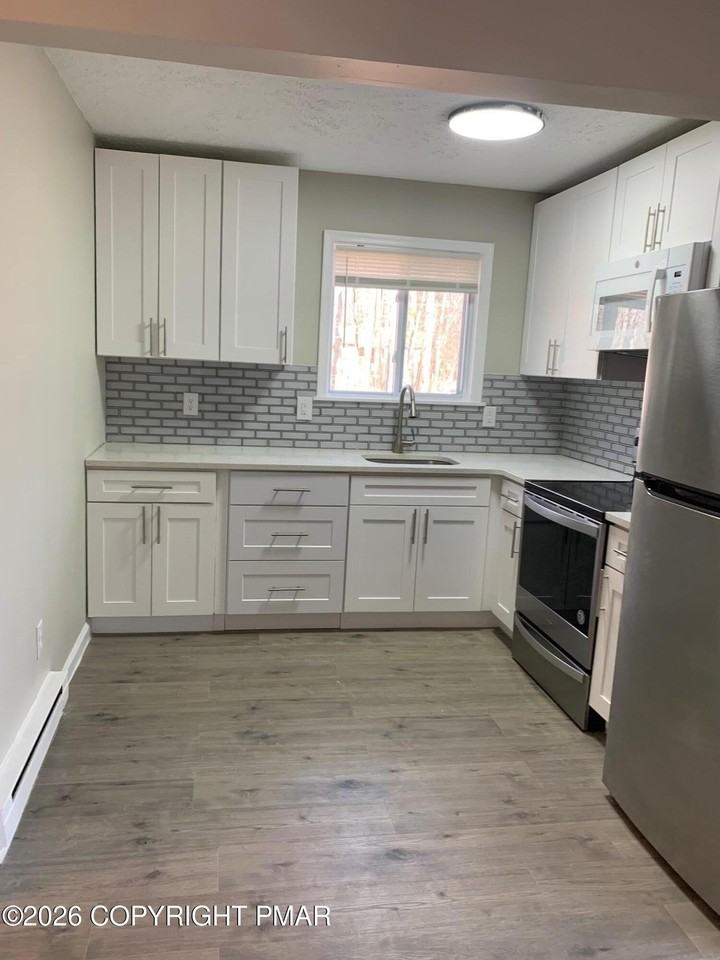 1654 Sunny Side Dr - Photo 7 of 24