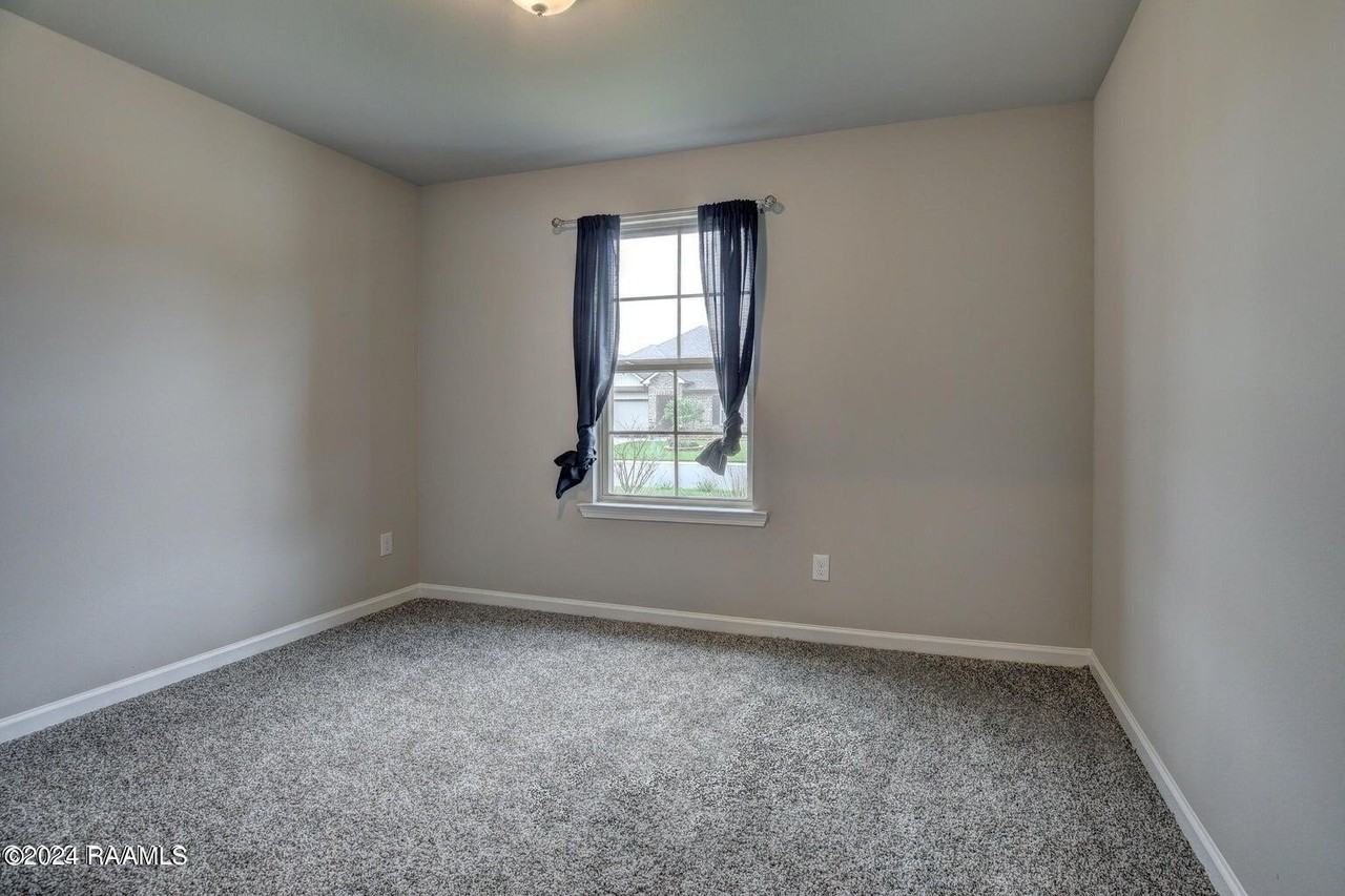 107 Emerald Star Ln - Photo 6 of 24