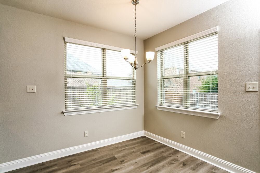 2405 Comal Ct - Photo 7 of 17