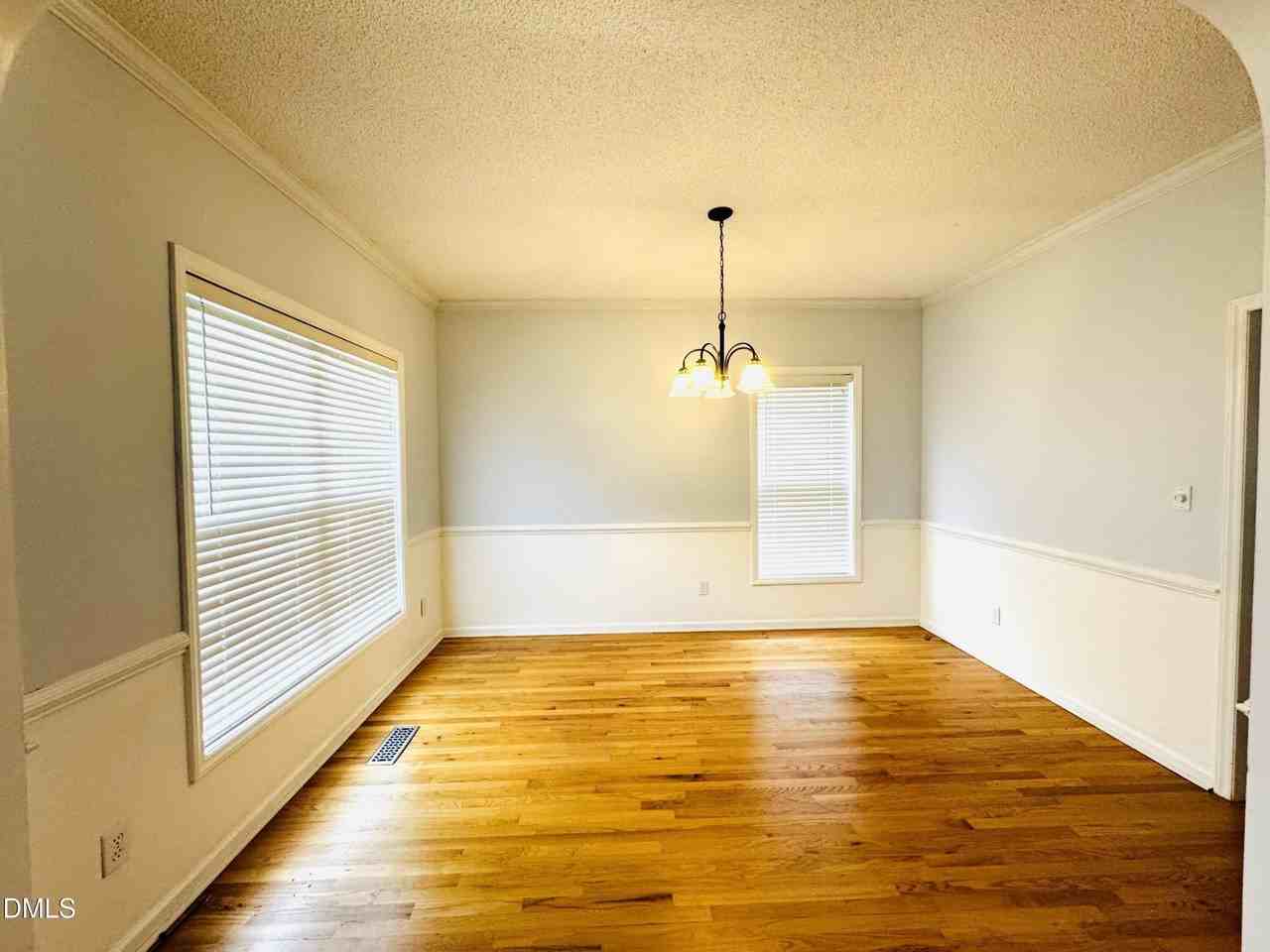 616 Park York Ln - Photo 6 of 35