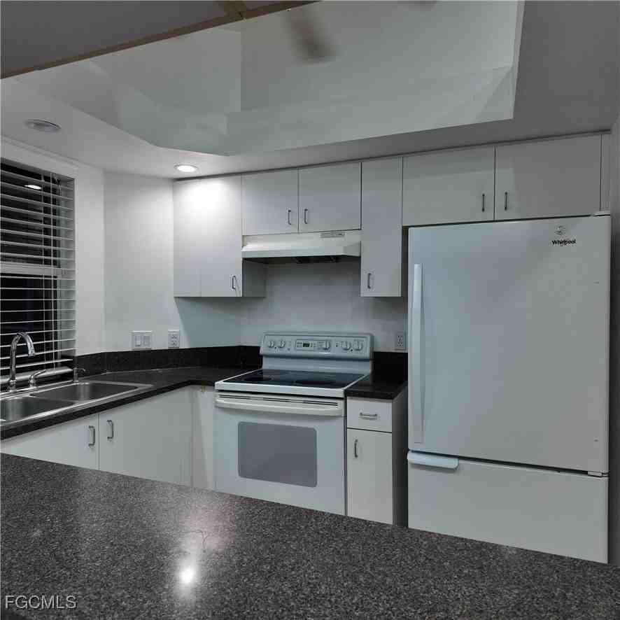 1117 Cleveland Ave - Photo 4 of 21