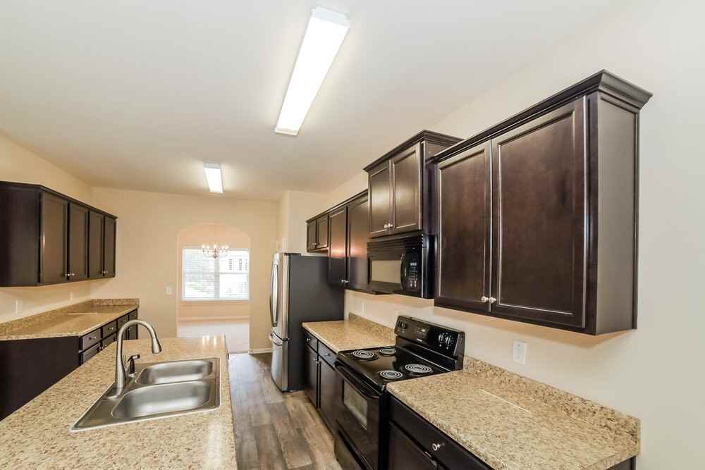 408 Shady Gln - Photo 7 of 17