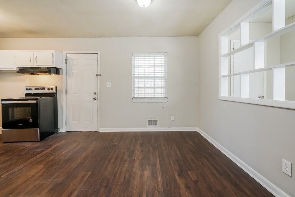 640 Oakdale Dr - Photo 7 of 16