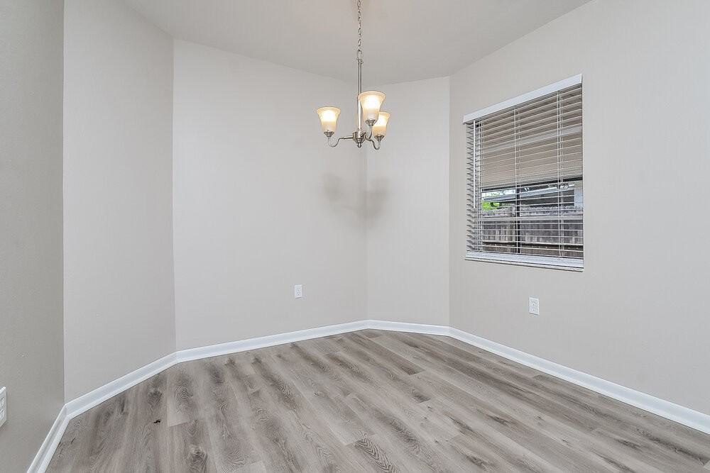 6013 Crickethollow Dr - Photo 5 of 16