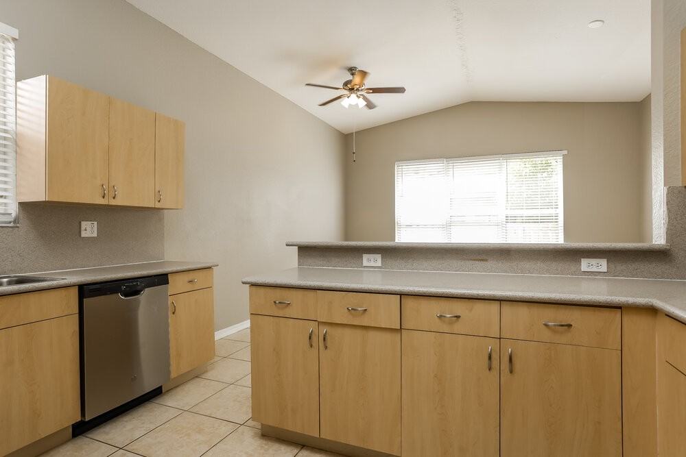 13124 Sw 23rd St - Photo 7 of 16