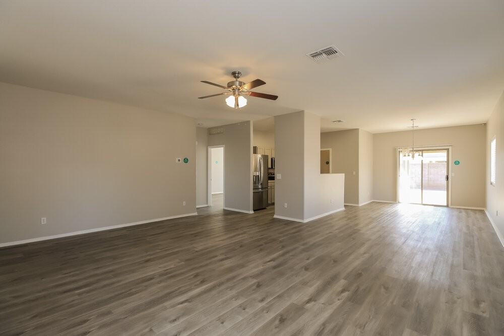 1733 E Silversmith Trl - Photo 4 of 16