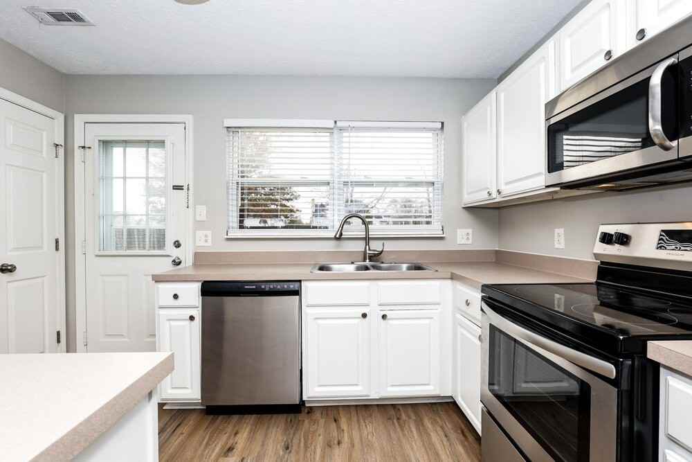 1845 Brookmeadow Ln - Photo 7 of 16