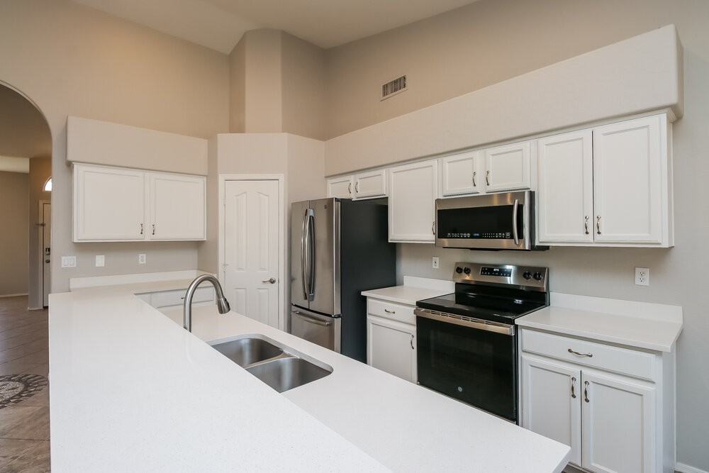 3032 N Silverado - Photo 6 of 16