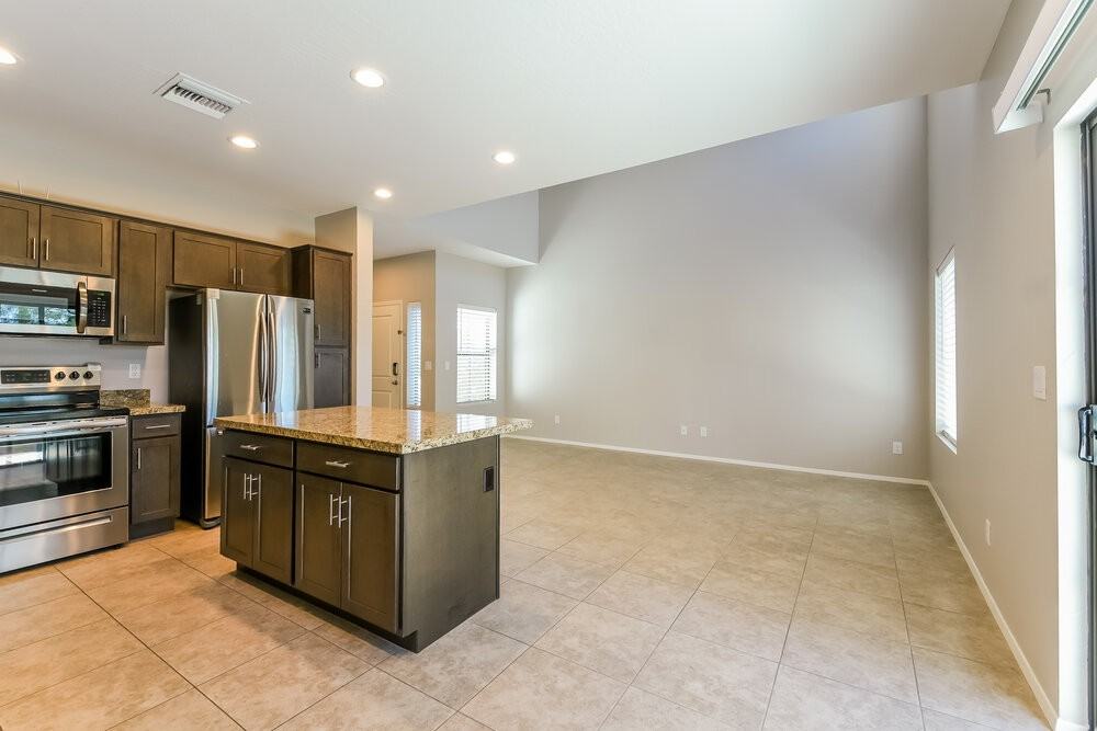 18777 N 43rd Ave #40 - Photo 6 of 18