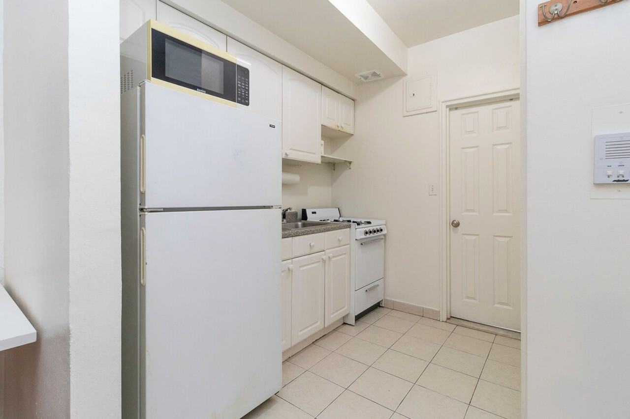 1566 2nd Ave #1032070P - Photo 5 of 20