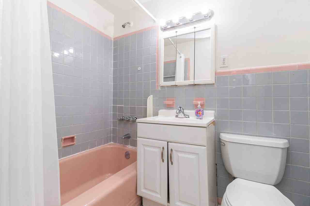 1566 2nd Ave #1032070P - Photo 6 of 20