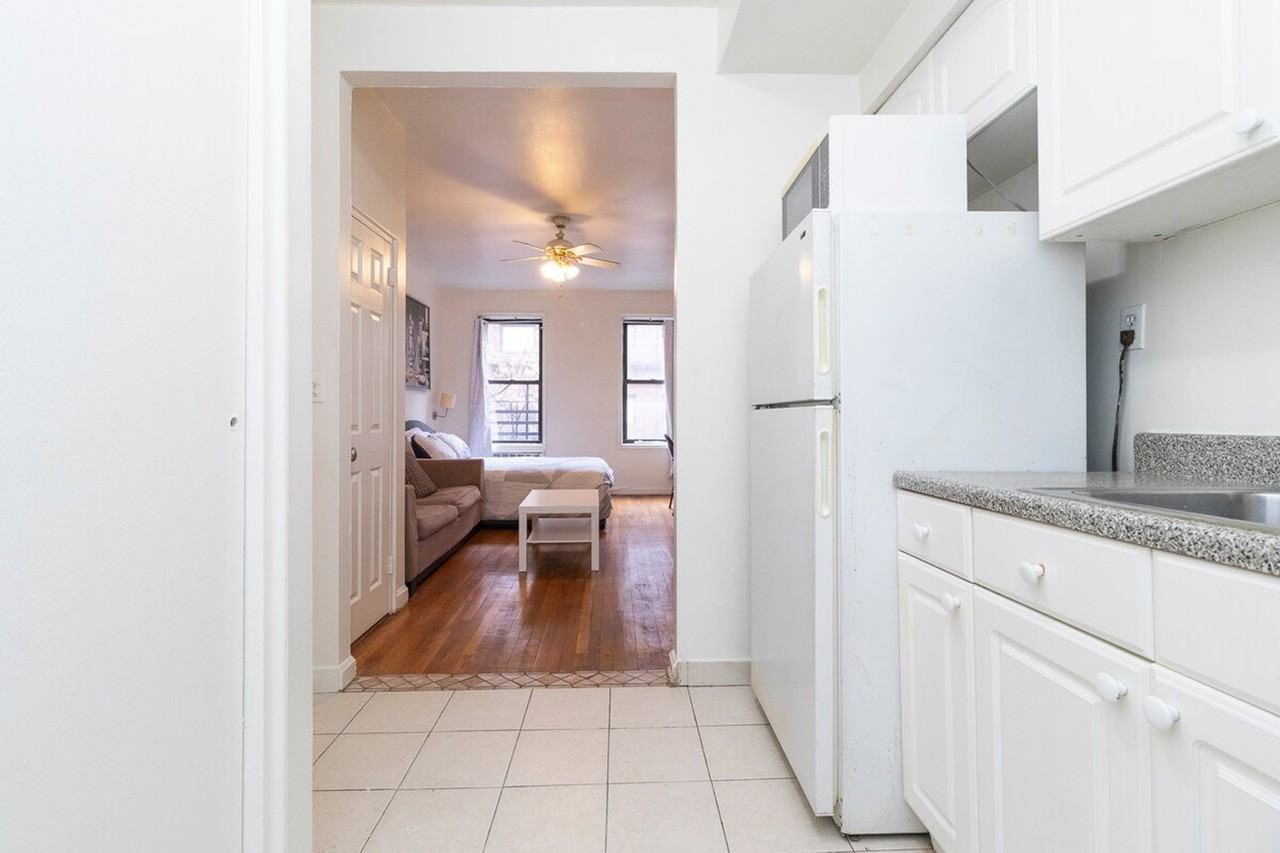 1566 2nd Ave #1032070P - Photo 7 of 20