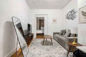 featured image of 235 E 89th St