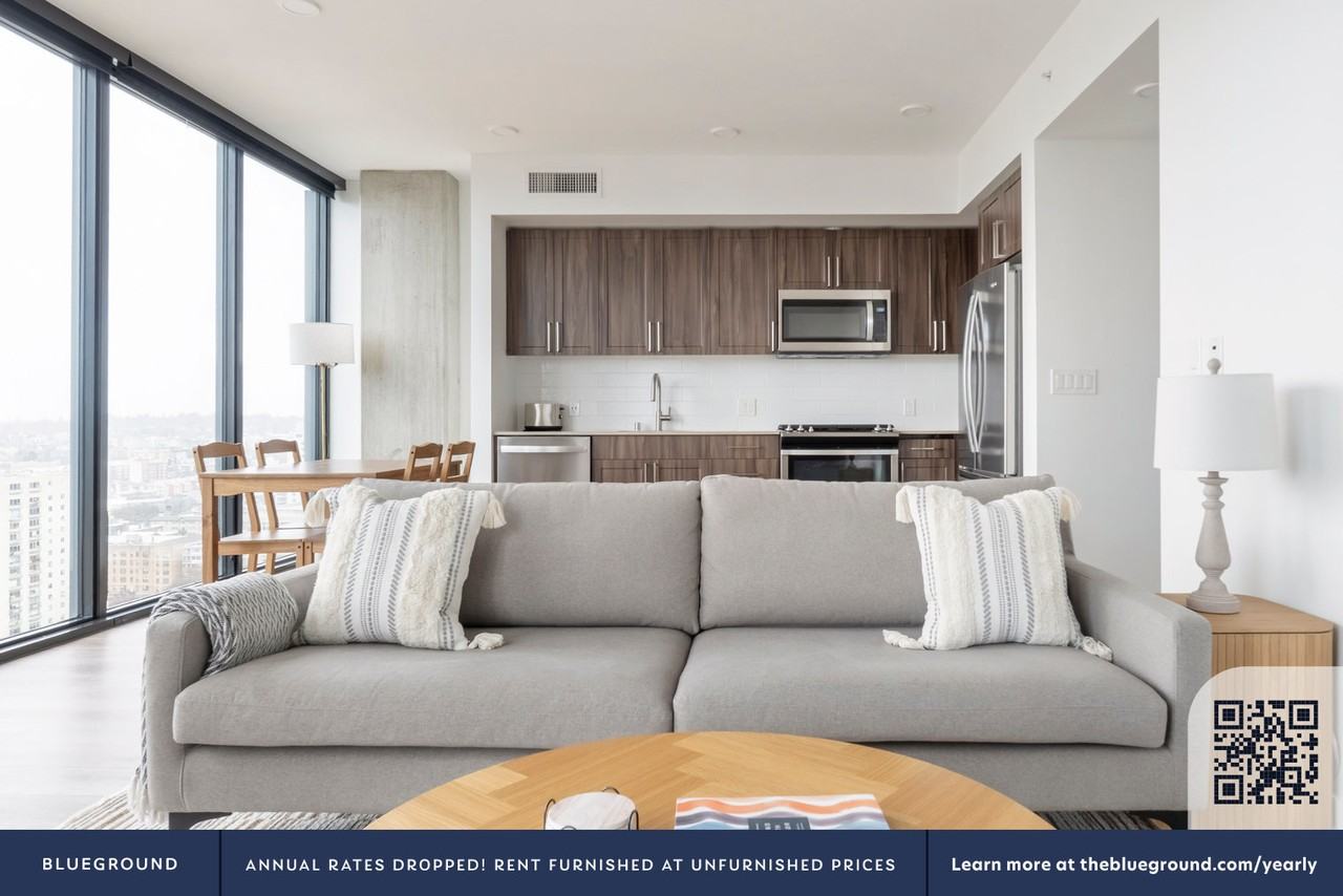 704 Spring Street - Photo 4 of 46