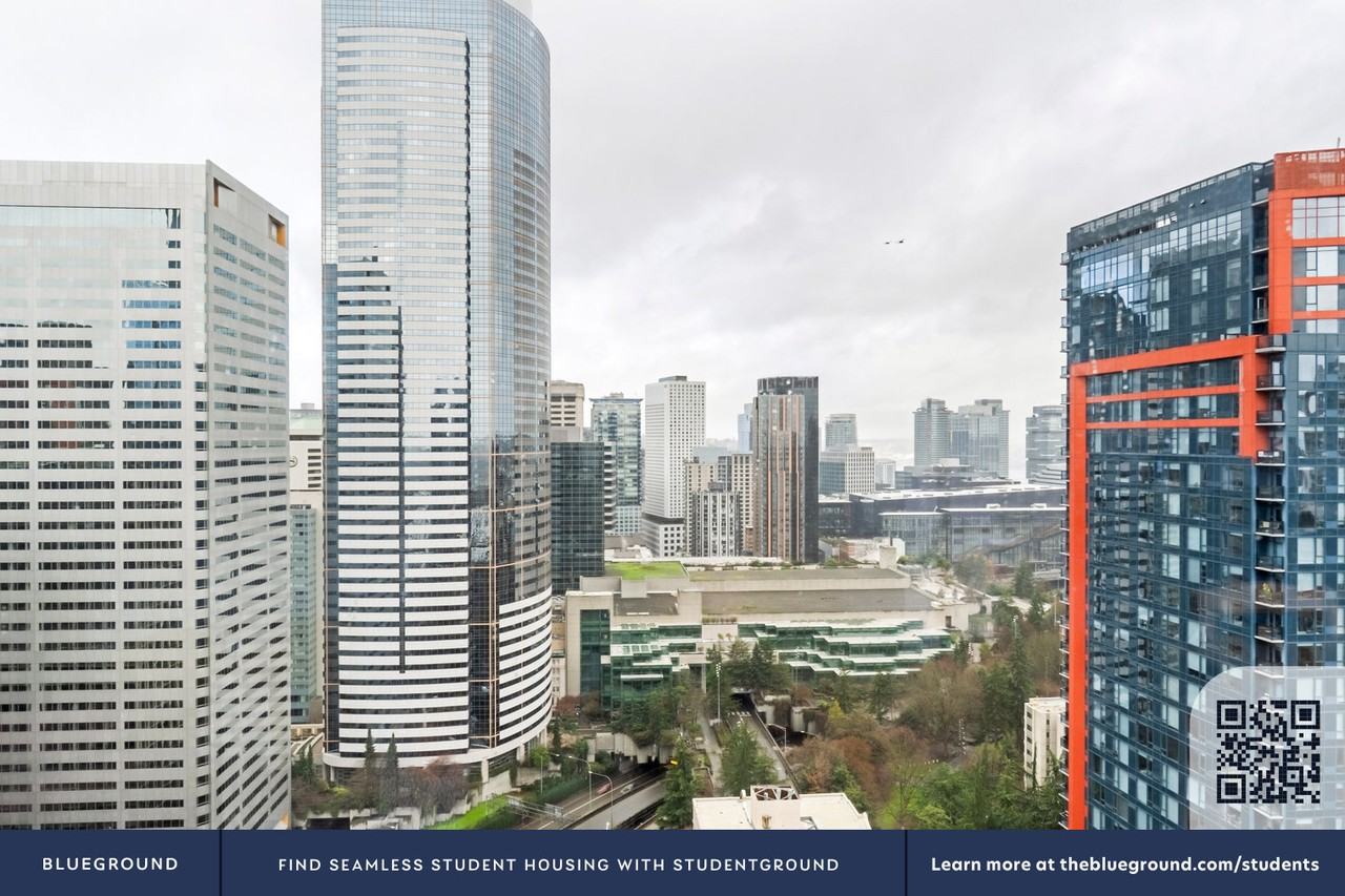 704 Spring Street - Photo 7 of 46